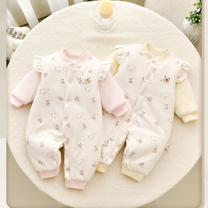 Baby Clothing Quality - 新生児綿高品質春と秋のジャンプスーツかわいい蝶の装飾ロンパース服外出 0-18M